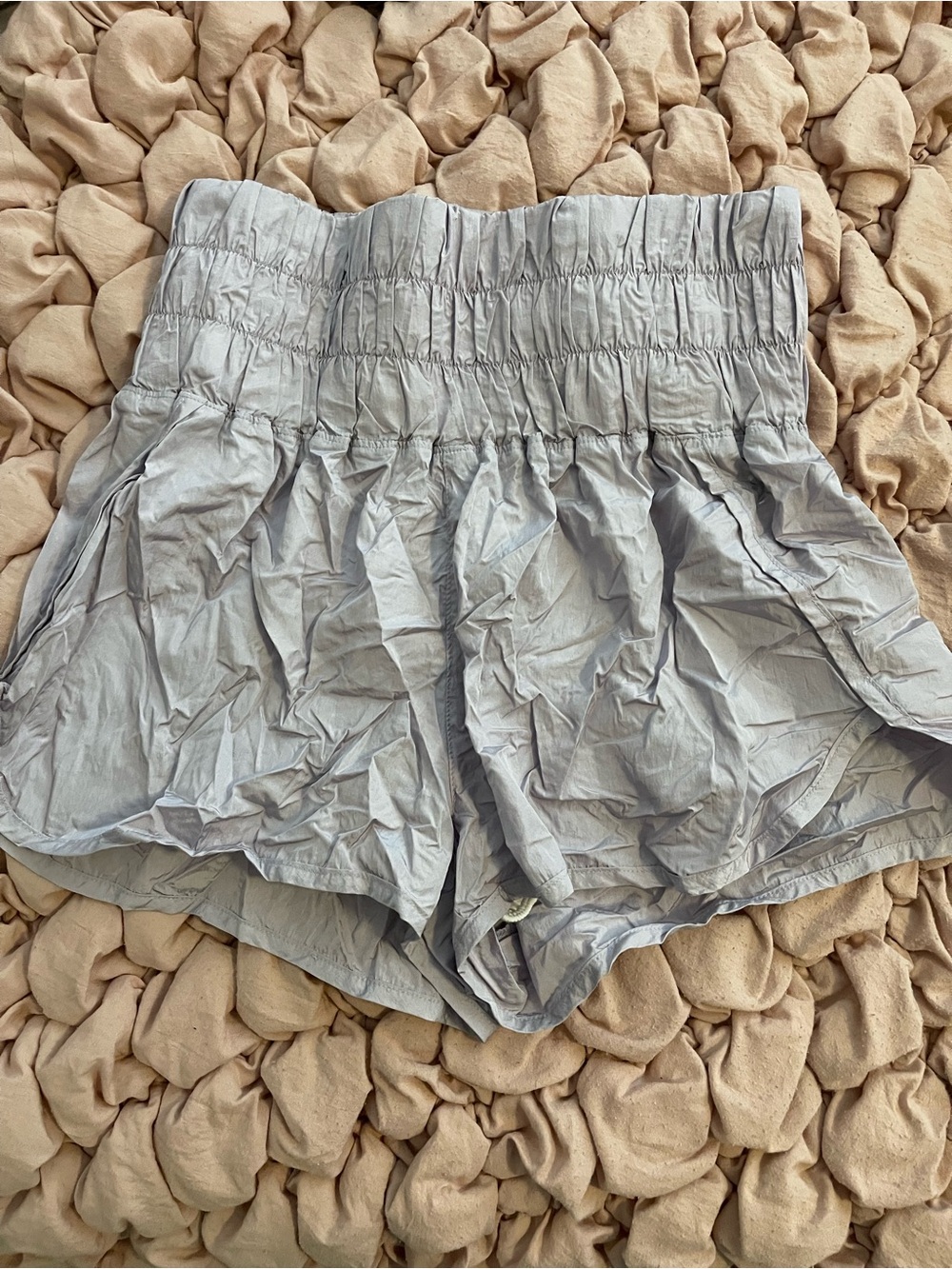 Free People High-Waist Smocked Light Gray, Olive and teal Women's Short M